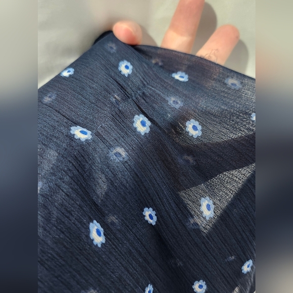 Abercrombie & Fitch Womens Floral AOP  Top Size XS Navy Sheer Boho Peasant - Picture 2 of 7